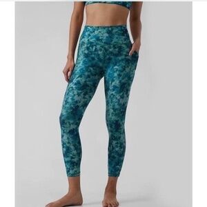 Athleta Salutation Stash Pocket 7/8 Leggings Size Small